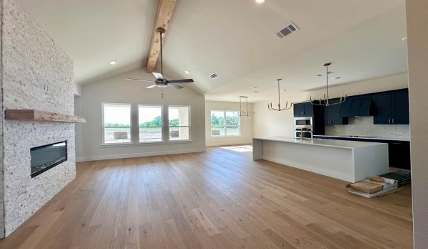 305 Slimp Bluff, Azle, TX 76020, 3 Bedrooms Bedrooms, ,2 BathroomsBathrooms,Residential,For Sale,305 Slimp Bluff,20850303