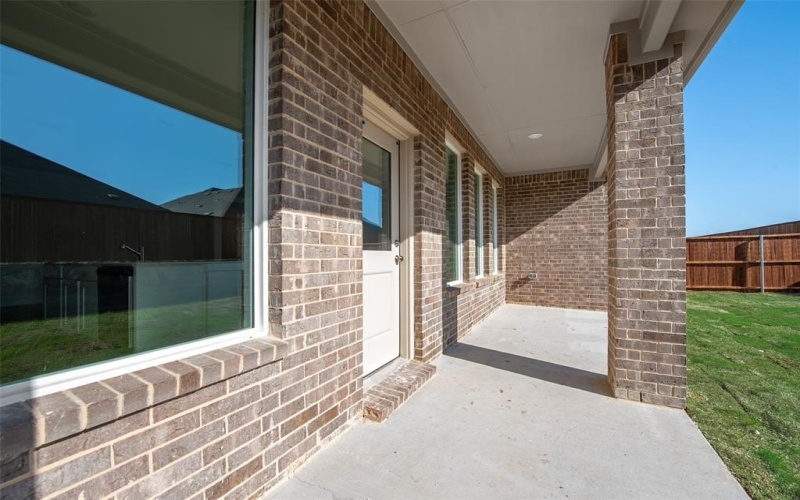 1810 Holden Drive, Cedar Hill, TX 75116, 4 Bedrooms Bedrooms, ,2 BathroomsBathrooms,Residential,For Sale,1810 Holden Drive,20848878