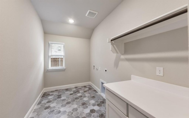 718 Cherry Bark Trail, Waxahachie, TX 75165, 3 Bedrooms Bedrooms, ,2 BathroomsBathrooms,Residential,For Sale,718 Cherry Bark Trail,20849038