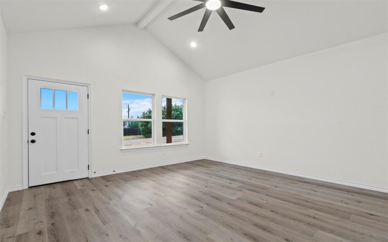 828 Colorado River Drive, Granbury, TX 76048, 3 Bedrooms Bedrooms, ,2 BathroomsBathrooms,Residential,For Sale,828 Colorado River Drive,20849243