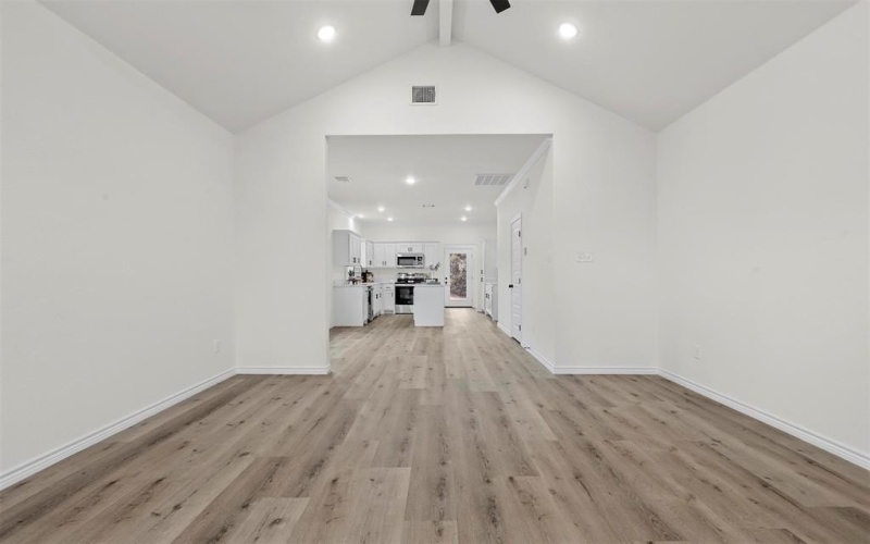 828 Colorado River Drive, Granbury, TX 76048, 3 Bedrooms Bedrooms, ,2 BathroomsBathrooms,Residential,For Sale,828 Colorado River Drive,20849243