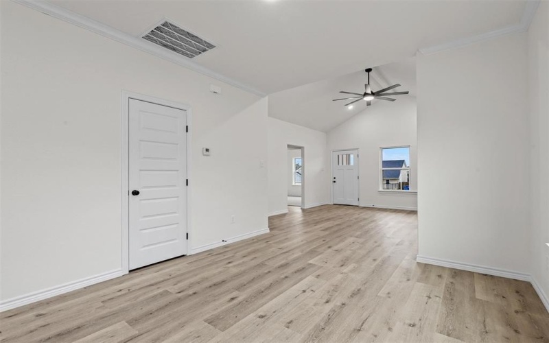 828 Colorado River Drive, Granbury, TX 76048, 3 Bedrooms Bedrooms, ,2 BathroomsBathrooms,Residential,For Sale,828 Colorado River Drive,20849243