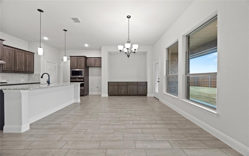 1832 Sudbury Drive, Cleburne, TX 76033, 3 Bedrooms Bedrooms, ,2 BathroomsBathrooms,Residential,For Sale,1832 Sudbury Drive,20849311
