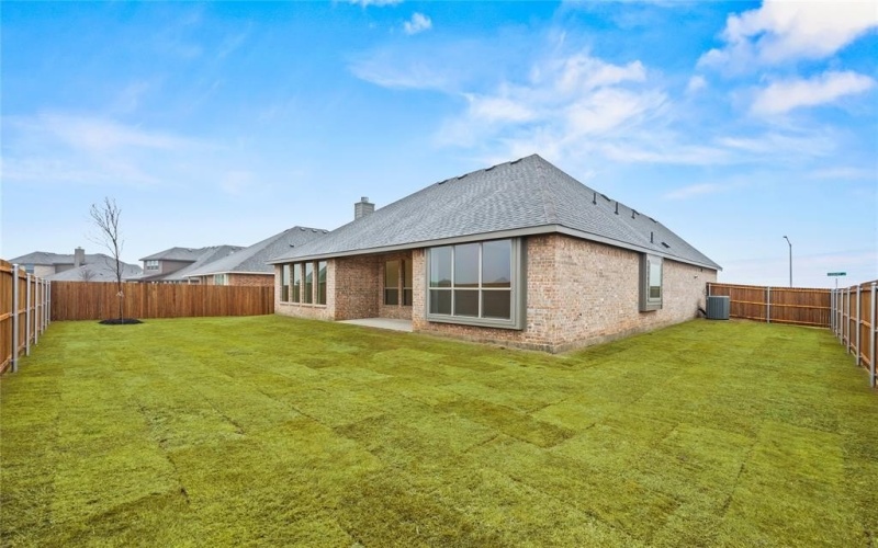1832 Sudbury Drive, Cleburne, TX 76033, 3 Bedrooms Bedrooms, ,2 BathroomsBathrooms,Residential,For Sale,1832 Sudbury Drive,20849311