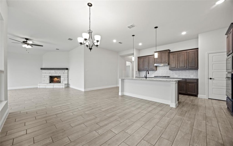 1832 Sudbury Drive, Cleburne, TX 76033, 3 Bedrooms Bedrooms, ,2 BathroomsBathrooms,Residential,For Sale,1832 Sudbury Drive,20849311