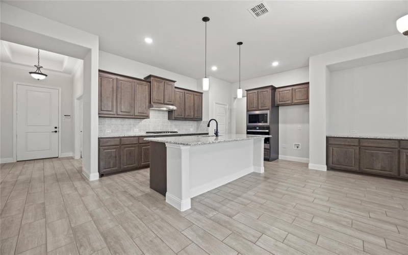 1832 Sudbury Drive, Cleburne, TX 76033, 3 Bedrooms Bedrooms, ,2 BathroomsBathrooms,Residential,For Sale,1832 Sudbury Drive,20849311