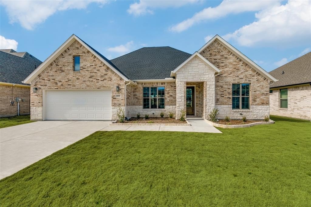 622 Community Lane, Rockwall, TX 75087, 3 Bedrooms Bedrooms, ,3 BathroomsBathrooms,Residential,For Sale,622 Community Lane,20849535