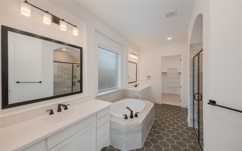 6845 Turner Falls Circle, Flower Mound, TX 76226, 5 Habitaciones Habitaciones , ,5 BañosBaños,Residential,En Venta,6845 Turner Falls Circle,20854320