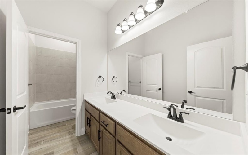 614 Tenor, Forney, TX 75126, 3 Bedrooms Bedrooms, ,2 BathroomsBathrooms,Residential,For Sale,614 Tenor,20854449