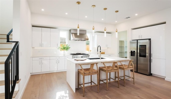 832 McBroom Street, Dallas, TX 75212, 4 Bedrooms Bedrooms, ,3 BathroomsBathrooms,Residential,For Sale,832 McBroom Street,20854475