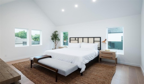 832 McBroom Street, Dallas, TX 75212, 4 Bedrooms Bedrooms, ,3 BathroomsBathrooms,Residential,For Sale,832 McBroom Street,20854475