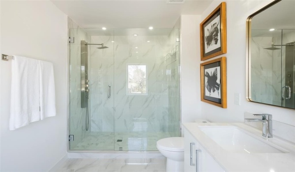832 McBroom Street, Dallas, TX 75212, 4 Bedrooms Bedrooms, ,3 BathroomsBathrooms,Residential,For Sale,832 McBroom Street,20854475