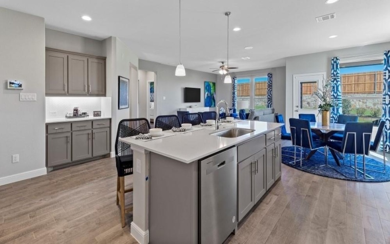 428 PICKETT CREEK Drive, Fort Worth, TX 76008, 4 Habitaciones Habitaciones , ,2 BañosBaños,Residential,En Venta,428 PICKETT CREEK Drive,20854510