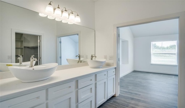 104 Buffalo Court, Runaway Bay, TX 76426, 3 Bedrooms Bedrooms, ,2 BathroomsBathrooms,Residential,For Sale,104 Buffalo Court,20852245