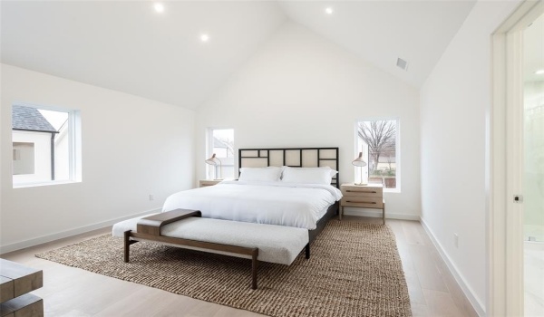 834 McBroom Street, Dallas, TX 75212, 4 Bedrooms Bedrooms, ,3 BathroomsBathrooms,Residential,For Sale,834 McBroom Street,20854567