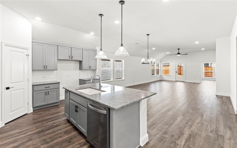 2109 Martins Pond Road, Forney, TX 75126, 4 Bedrooms Bedrooms, ,3 BathroomsBathrooms,Residential,For Sale,2109 Martins Pond Road,20852265