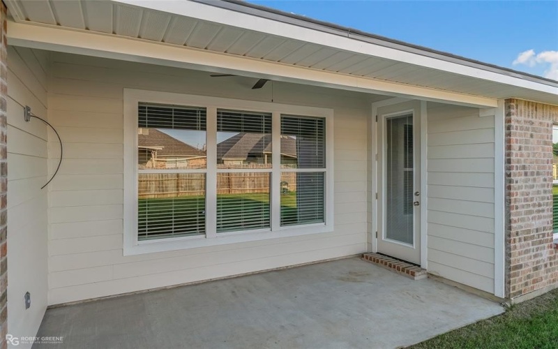 568 Brunswick Gardens, Haughton, LA 71037, 4 Bedrooms Bedrooms, ,2 BathroomsBathrooms,Residential,For Sale,568 Brunswick Gardens,20852509