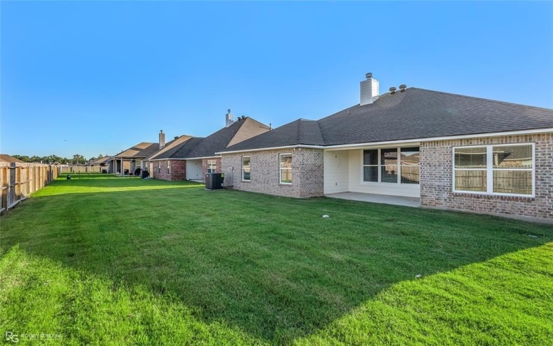 568 Brunswick Gardens, Haughton, LA 71037, 4 Bedrooms Bedrooms, ,2 BathroomsBathrooms,Residential,For Sale,568 Brunswick Gardens,20852509