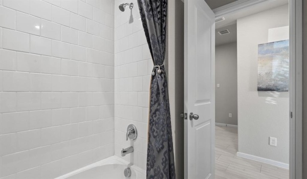 833 CEDARBROOK Drive, Fort Worth, TX 76131, 4 Bedrooms Bedrooms, ,2 BathroomsBathrooms,Residential,For Sale,833 CEDARBROOK Drive,20852839