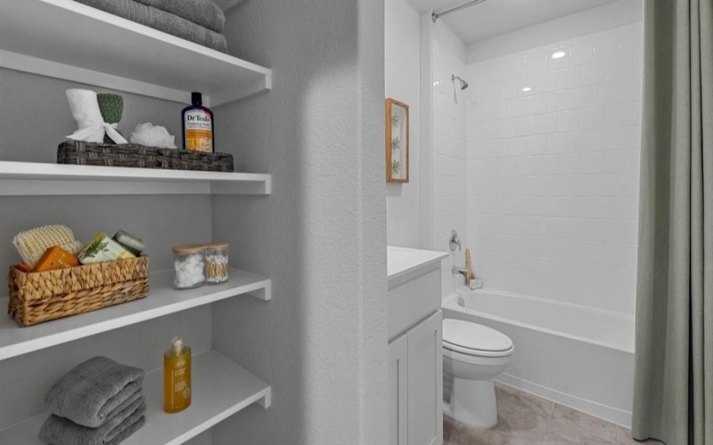 852 CEDARBROOK Drive, Fort Worth, TX 76131, 4 Bedrooms Bedrooms, ,2 BathroomsBathrooms,Residential,For Sale,852 CEDARBROOK Drive,20852847