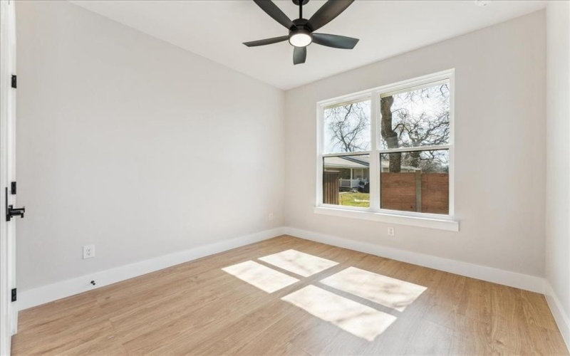 506 Royal Street, Cleburne, TX 76031, 3 Bedrooms Bedrooms, ,2 BathroomsBathrooms,Residential,For Sale,506 Royal Street,20850577