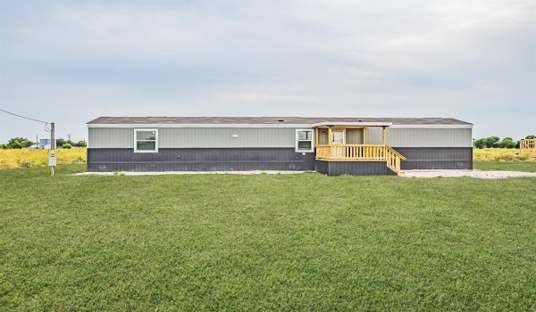 1206 Hayes Road, Sherman, TX 75090, 3 Bedrooms Bedrooms, ,2 BathroomsBathrooms,Residential,For Sale,1206 Hayes Road,20850803