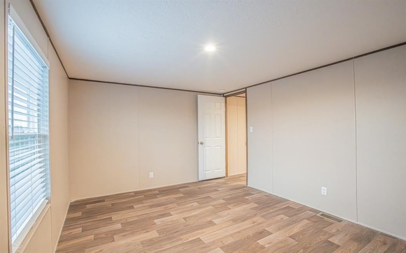 1206 Hayes Road, Sherman, TX 75090, 3 Bedrooms Bedrooms, ,2 BathroomsBathrooms,Residential,For Sale,1206 Hayes Road,20850803