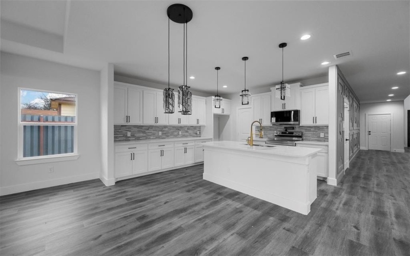 3051 Michigan Avenue, Dallas, TX 75216, 4 Bedrooms Bedrooms, ,2 BathroomsBathrooms,Residential,For Sale,3051 Michigan Avenue,20853363