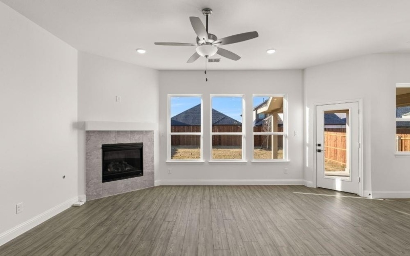 231 Ivory Brook Cove Drive, Lavon, TX 75166, 4 Habitaciones Habitaciones , ,2 BañosBaños,Residential,En Venta,231 Ivory Brook Cove Drive,20850890