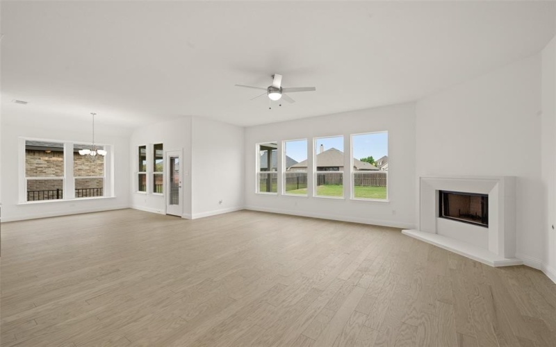 325 Bowrider Lane, Granbury, TX 76049, 4 Habitaciones Habitaciones , ,2 BañosBaños,Residential,En Venta,325 Bowrider Lane,20853396