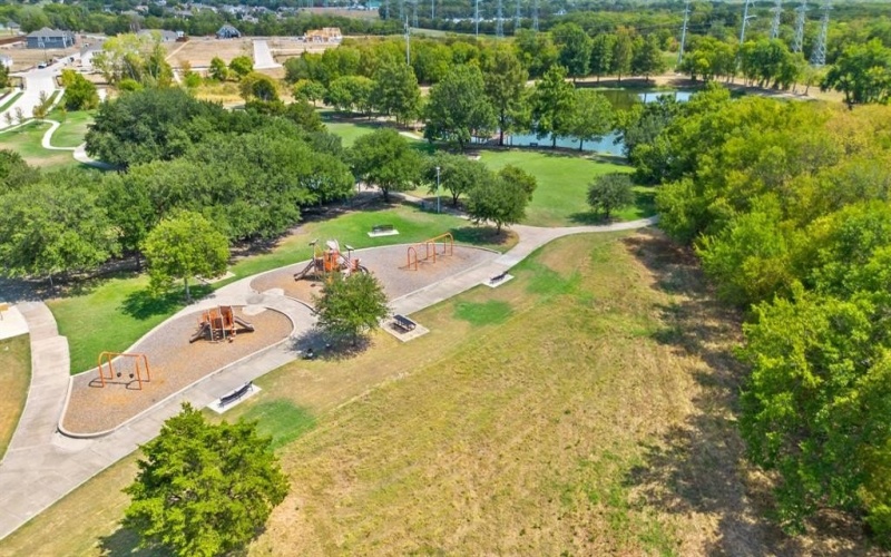 3925 Henley Lane, Garland, TX 75043, 5 Bedrooms Bedrooms, ,5 BathroomsBathrooms,Residential,For Sale,3925 Henley Lane,20851039