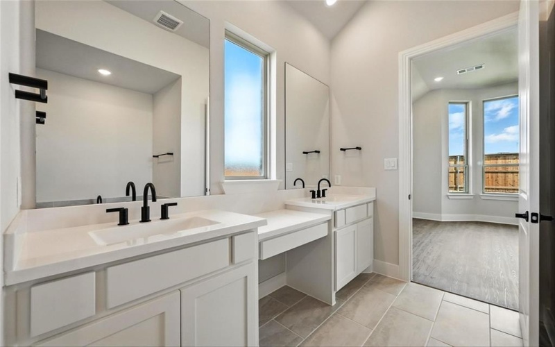 805 Running Iron Trail, Mansfield, TX 76052, 4 Habitaciones Habitaciones , ,3 BañosBaños,Residential,En Venta,805 Running Iron Trail,20851148