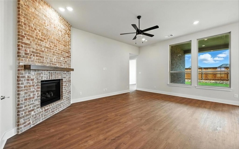 805 Running Iron Trail, Mansfield, TX 76052, 4 Habitaciones Habitaciones , ,3 BañosBaños,Residential,En Venta,805 Running Iron Trail,20851148