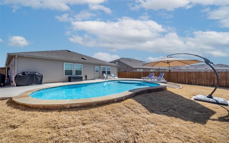 1916 Winding Creek Way, Denton, TX 76208, 3 Bedrooms Bedrooms, ,2 BathroomsBathrooms,Residential,For Sale,1916 Winding Creek Way,20853600