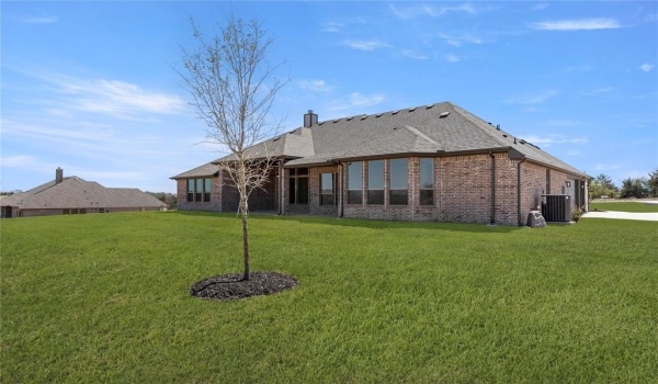215 Cooper, Van Alstyne, TX 75495, 3 Bedrooms Bedrooms, ,2 BathroomsBathrooms,Residential,For Sale,215 Cooper,20853688
