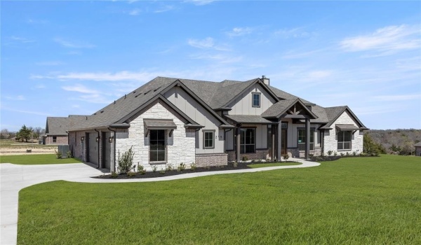 215 Cooper, Van Alstyne, TX 75495, 3 Bedrooms Bedrooms, ,2 BathroomsBathrooms,Residential,For Sale,215 Cooper,20853688