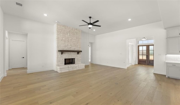 215 Cooper, Van Alstyne, TX 75495, 3 Bedrooms Bedrooms, ,2 BathroomsBathrooms,Residential,For Sale,215 Cooper,20853688