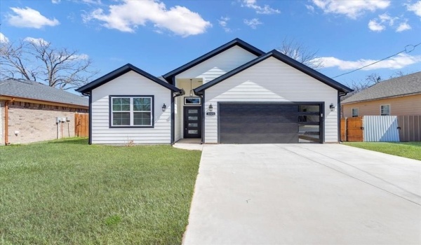 1323 S Montgomery Street, Sherman, TX 75090, 4 Bedrooms Bedrooms, ,2 BathroomsBathrooms,Residential,For Sale,1323 S Montgomery Street,20851327