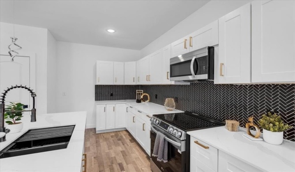 1323 S Montgomery Street, Sherman, TX 75090, 4 Bedrooms Bedrooms, ,2 BathroomsBathrooms,Residential,For Sale,1323 S Montgomery Street,20851327