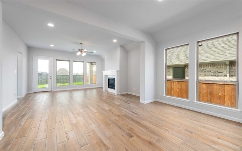 2915 Soaring Hills Drive, Forney, TX 75126, 3 Bedrooms Bedrooms, ,2 BathroomsBathrooms,Residential,For Sale,2915 Soaring Hills Drive,20853750
