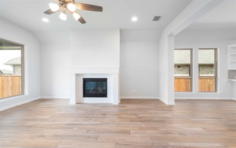 2915 Soaring Hills Drive, Forney, TX 75126, 3 Bedrooms Bedrooms, ,2 BathroomsBathrooms,Residential,For Sale,2915 Soaring Hills Drive,20853750