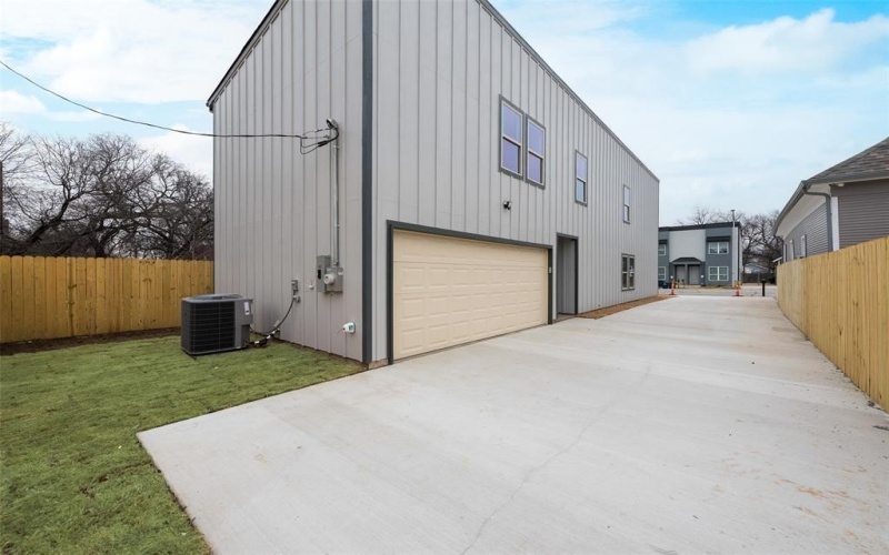 1426 Evans Avenue, Fort Worth, TX 76104, 3 Bedrooms Bedrooms, ,2 BathroomsBathrooms,Residential,For Sale,1426 Evans Avenue,20851467