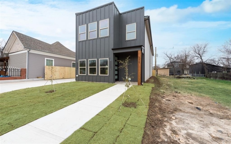 1426 Evans Avenue, Fort Worth, TX 76104, 3 Bedrooms Bedrooms, ,2 BathroomsBathrooms,Residential,For Sale,1426 Evans Avenue,20851467