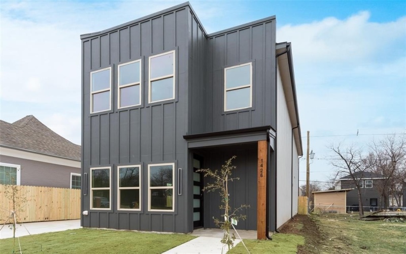 1426 Evans Avenue, Fort Worth, TX 76104, 3 Bedrooms Bedrooms, ,2 BathroomsBathrooms,Residential,For Sale,1426 Evans Avenue,20851467