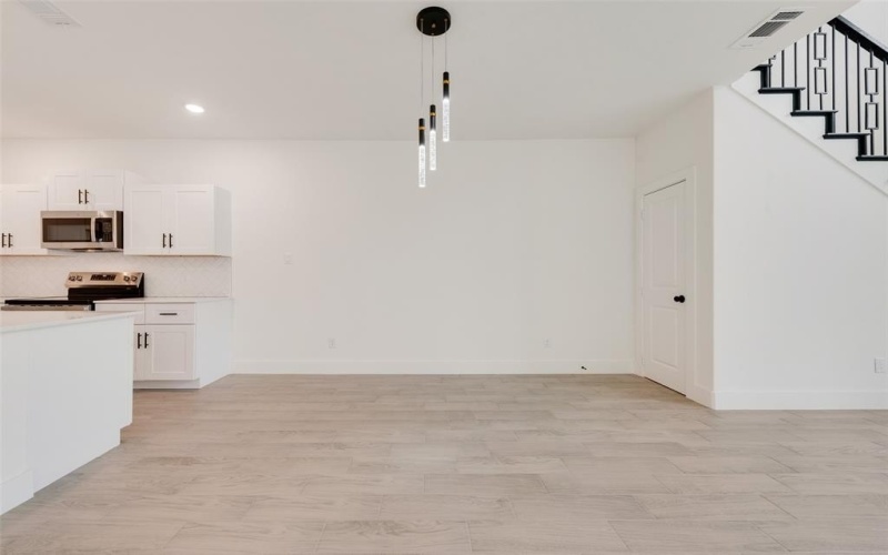 1426 Evans Avenue, Fort Worth, TX 76104, 3 Bedrooms Bedrooms, ,2 BathroomsBathrooms,Residential,For Sale,1426 Evans Avenue,20851467