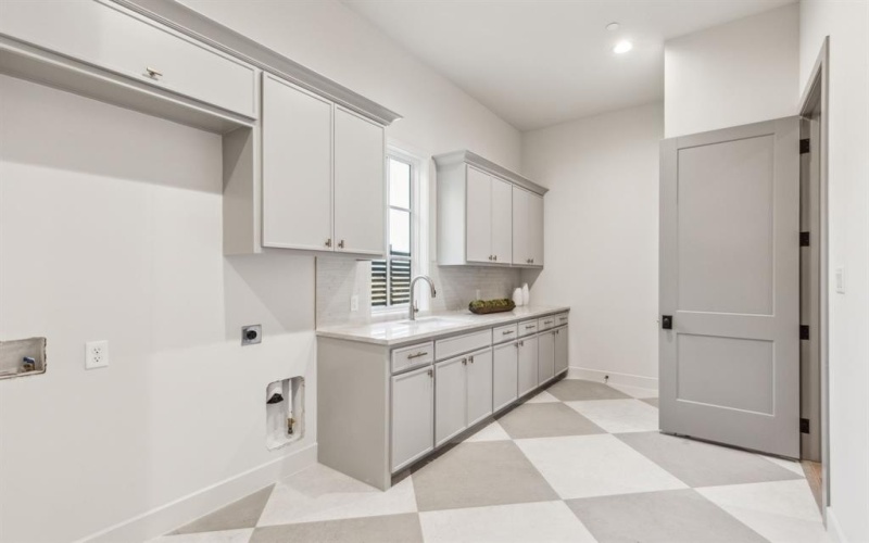 10 Catalonia Drive, Westlake, TX 76262, 4 Bedrooms Bedrooms, ,5 BathroomsBathrooms,Residential,For Sale,10 Catalonia Drive,20851468