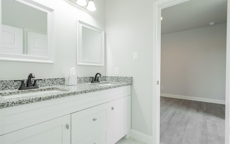 646 County Road 4109, Greenville, TX 75401, 4 Bedrooms Bedrooms, ,5 BathroomsBathrooms,Residential,For Sale,646 County Road 4109,20851502