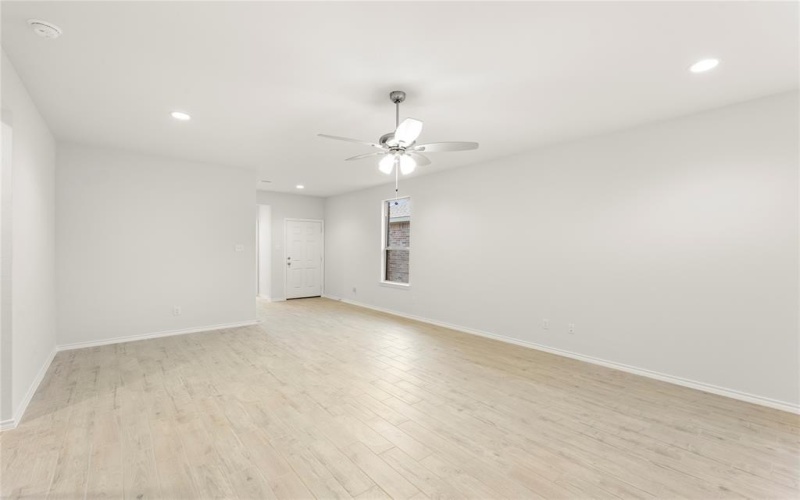 1810 Iris Road, Melissa, TX 75454, 3 Bedrooms Bedrooms, ,2 BathroomsBathrooms,Residential,For Sale,1810 Iris Road,20851519