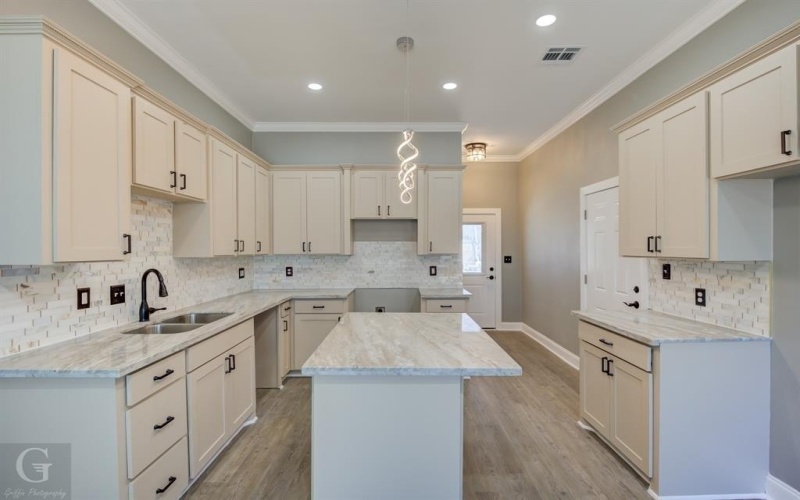 9446 Ferrara Drive, Shreveport, LA 71118, 3 Bedrooms Bedrooms, ,3 BathroomsBathrooms,Residential,For Sale,9446 Ferrara Drive,20851704