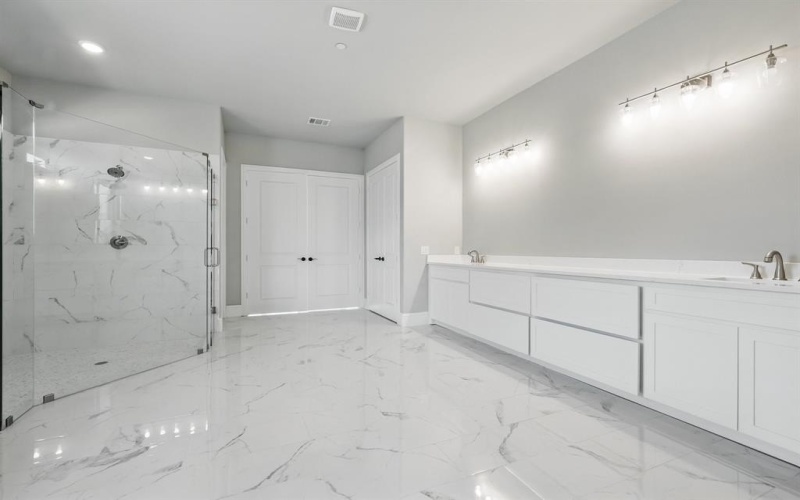 309 Stoney Creek Boulevard, Sunnyvale, TX 75182, 5 Habitaciones Habitaciones , ,5 BañosBaños,Residential,En Venta,309 Stoney Creek Boulevard,20851913